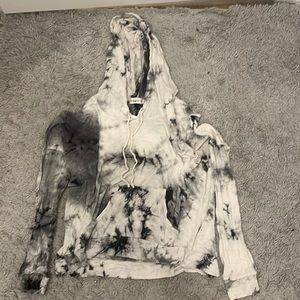 Tie-Dye Long Sleeve Shirt